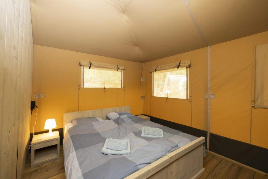 Camping Ushuaia Villages Au Bois Joli Andryes Extérieur photo