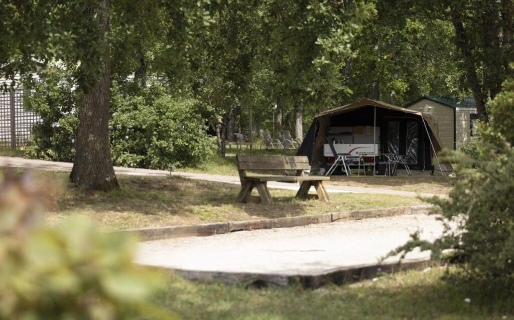 Camping Ushuaia Villages Au Bois Joli Andryes Extérieur photo
